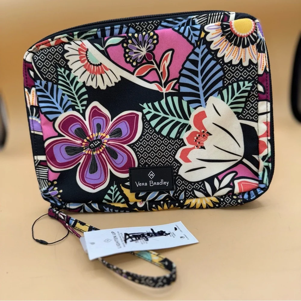 NWT Vera Bradley Floral Kauai Floral Lighten Up Wipes Pouch